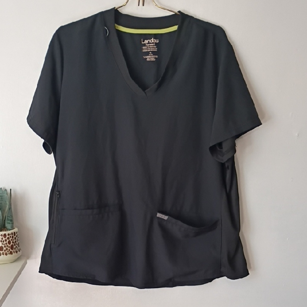 Landau Women's Charcoal V-Neck Short Sleeve Top